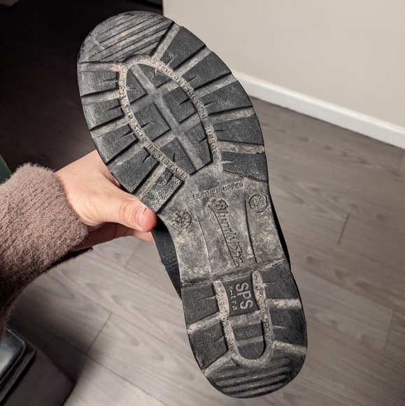 Blundstones - Picture 5 of 5